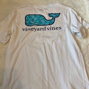 Vineyard vines t shirt